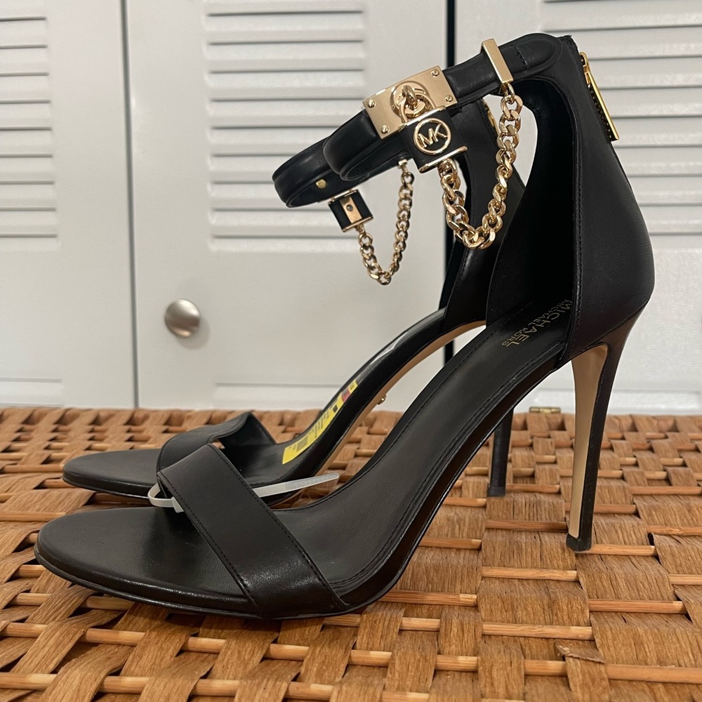 Michael Kors Heels Size 9.5